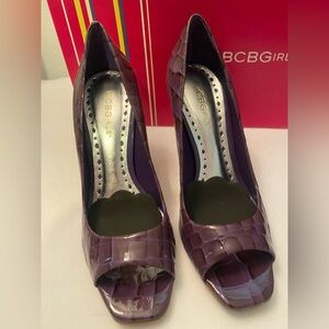 BCBGirls Purple Patent Leather Heels‎ Size 7M